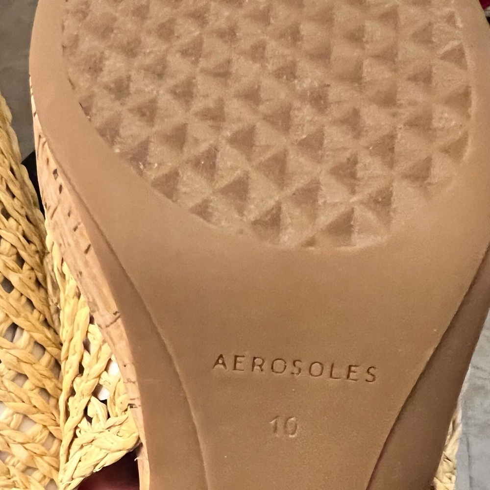 AEROSOLES Woven Beige Espadrilles - Picture 5 of 5